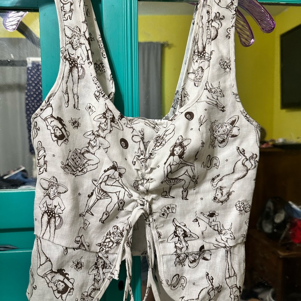 Reformation sexy rodeo girls Print top. Super rare!